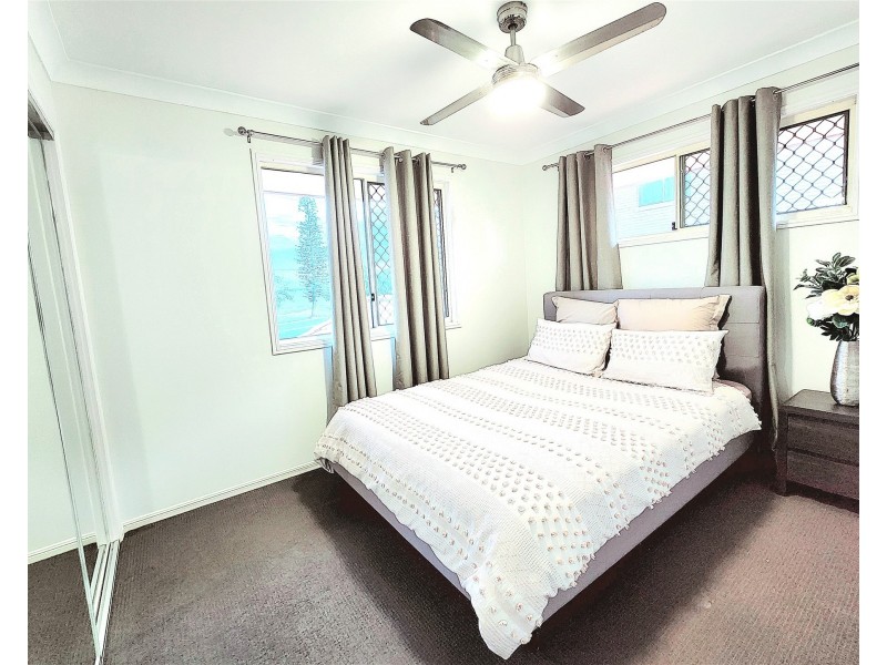 180  Hornibrook Esp., Clontarf QLD 4019