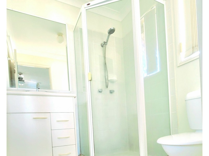 180  Hornibrook Esp., Clontarf QLD 4019