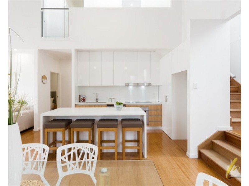 9/45  Kersley  Road, Kenmore QLD 4069