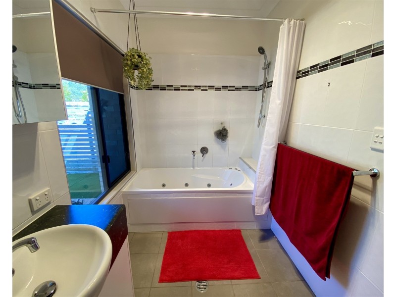 305 Brocklehurst Road, Wattle Camp QLD 4615