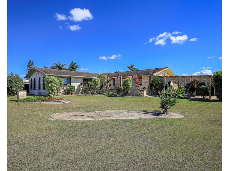 16 Marshall st, Avenell Heights QLD 4670