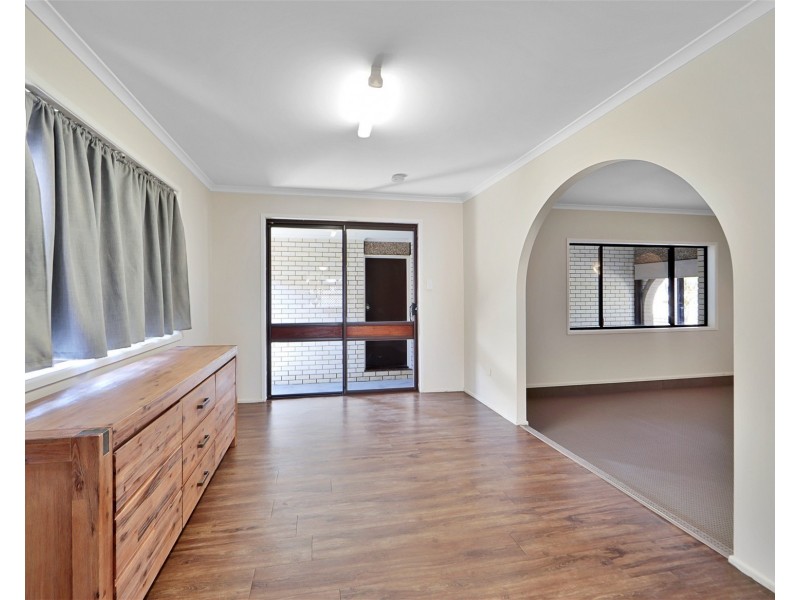 16 Marshall st, Avenell Heights QLD 4670