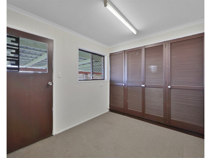 16 Marshall st, Avenell Heights QLD 4670