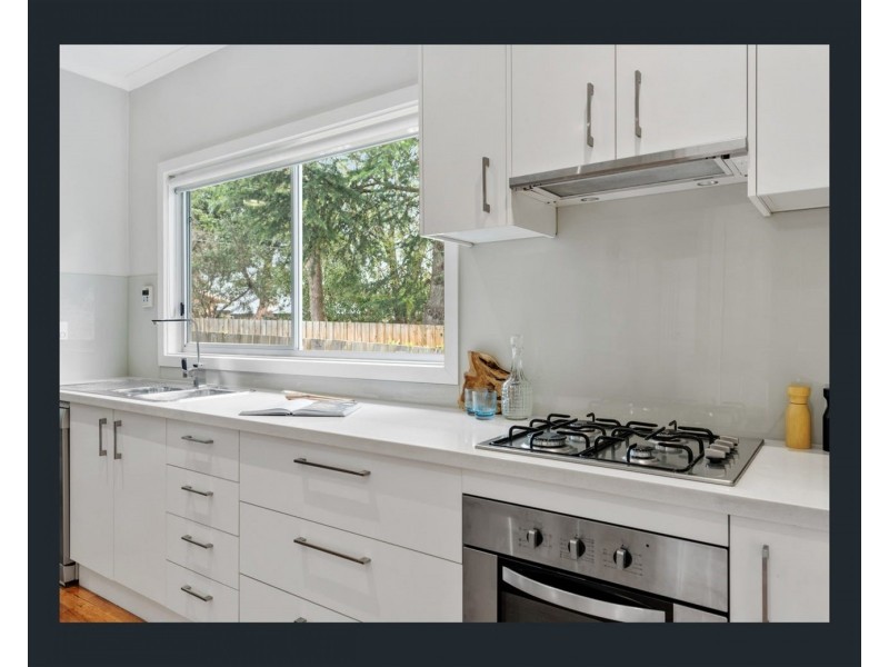 1/2 Anthony Street, Croydon VIC 3136