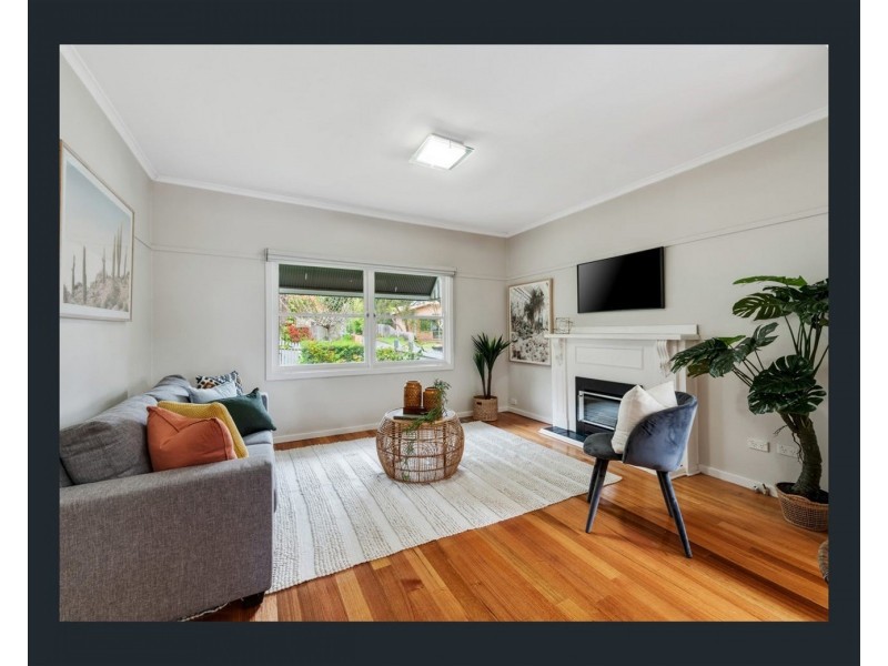 1/2 Anthony Street, Croydon VIC 3136