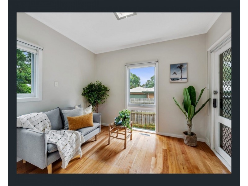 1/2 Anthony Street, Croydon VIC 3136