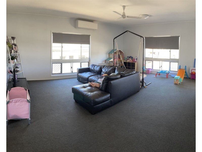 13 McLean Street, Capella QLD 4723