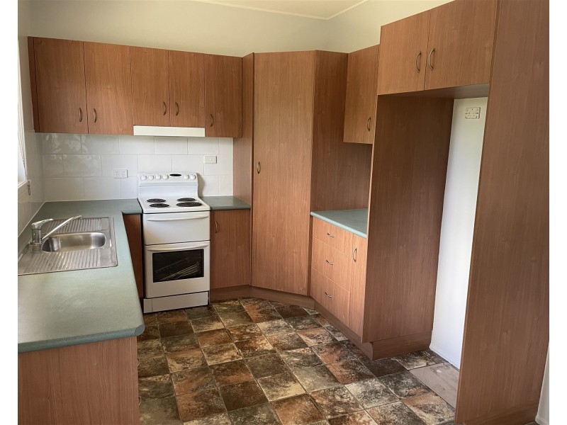 13 McLean Street, Capella QLD 4723