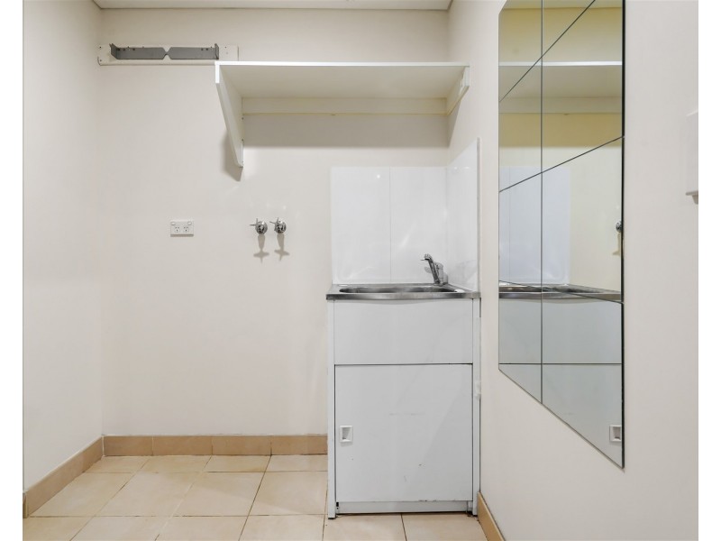 2/5-7 Northumberland Street, Liverpool NSW 2170