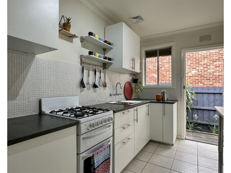 3/7 Wattle Grove, Coburg VIC 3058