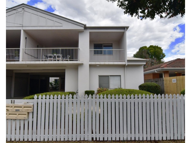 4/11 Wongara St, Clayfield QLD 4011