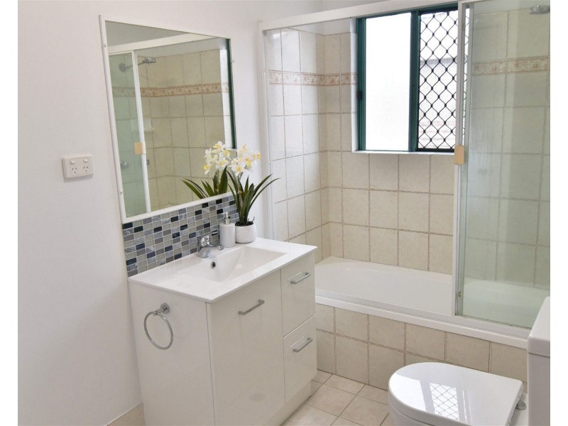 4/11 Wongara St, Clayfield QLD 4011