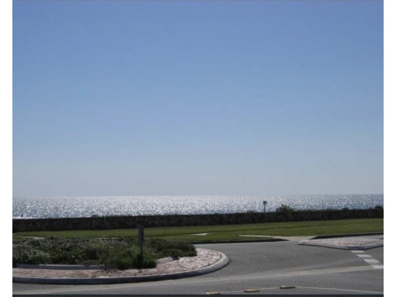 1 /56 Seaview Road, West Beach SA 5024