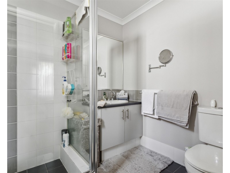 11 Chiltern Avenue, Brookdale WA 6112