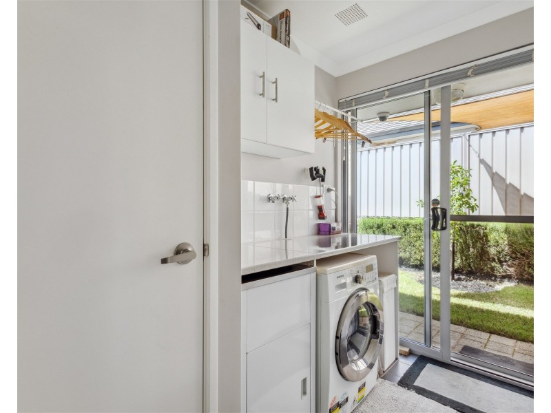 11 Chiltern Avenue, Brookdale WA 6112