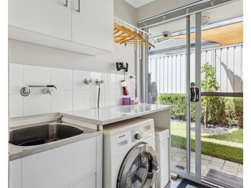 11 Chiltern Avenue, Brookdale WA 6112