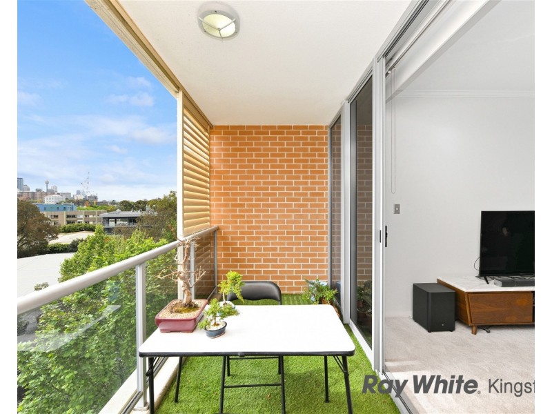 215/806 Bourke Street, Waterloo NSW 2017