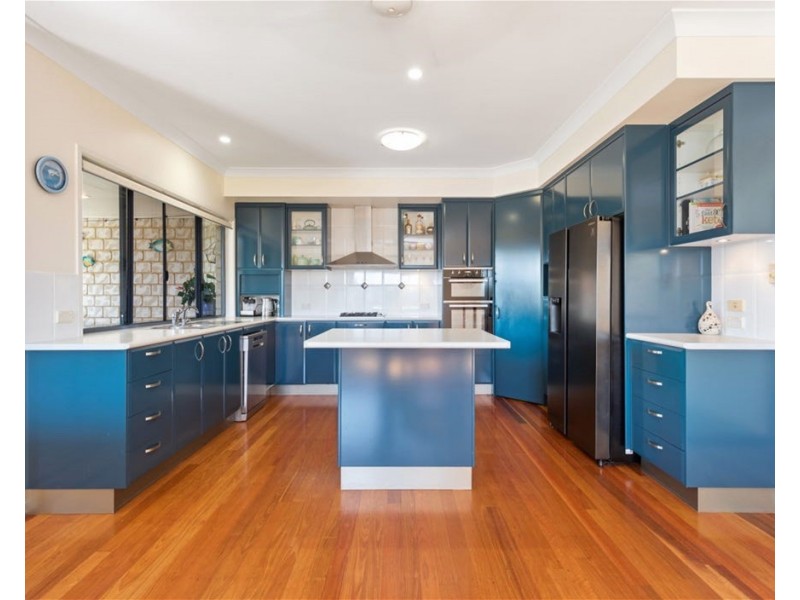 1 Tamarind Close, Burrum Heads QLD 4659