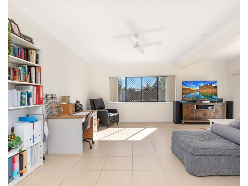 1 Tamarind Close, Burrum Heads QLD 4659