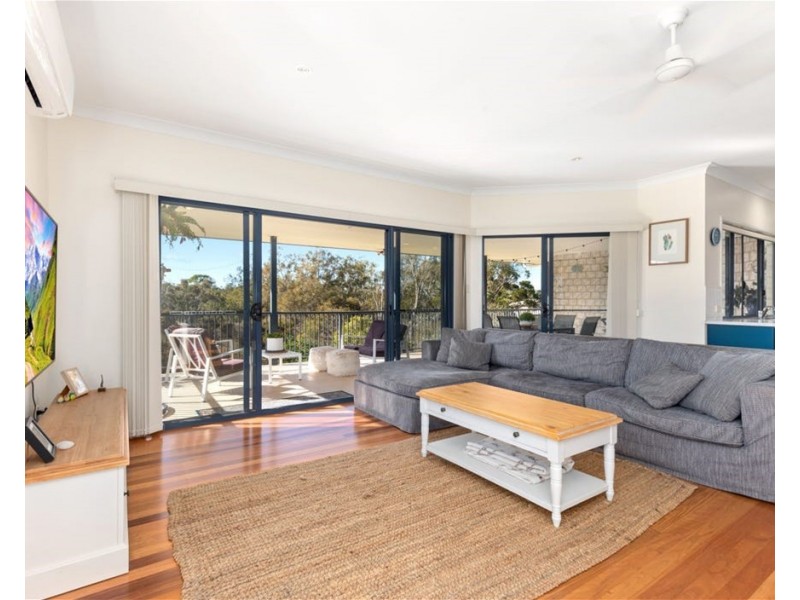 1 Tamarind Close, Burrum Heads QLD 4659