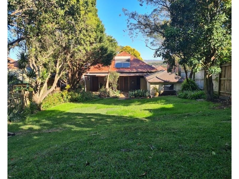 64 Pacific Avenue, Penshurst NSW 2222