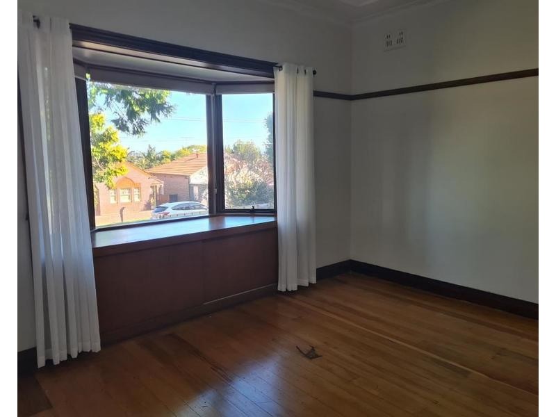 64 Pacific Avenue, Penshurst NSW 2222