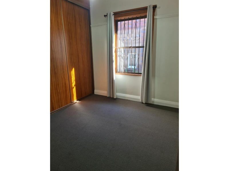 64 Pacific Avenue, Penshurst NSW 2222