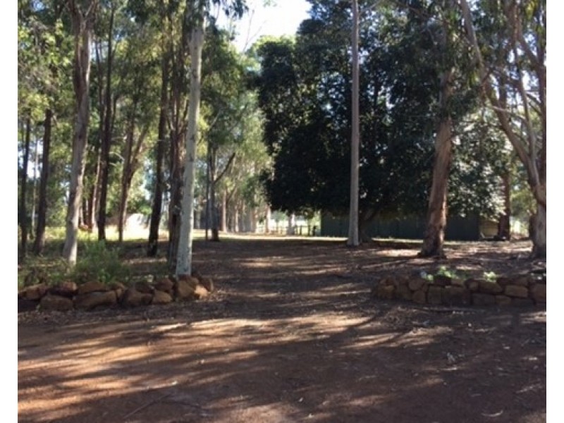 475 Kerun Road, Chidlow WA 6556