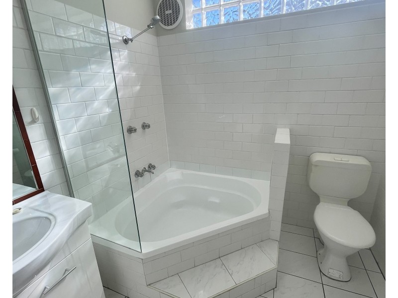 115  chelmsford st, Newtown NSW 2042