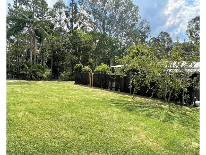 17 Heilbronn Road, Jones Hill QLD 4570