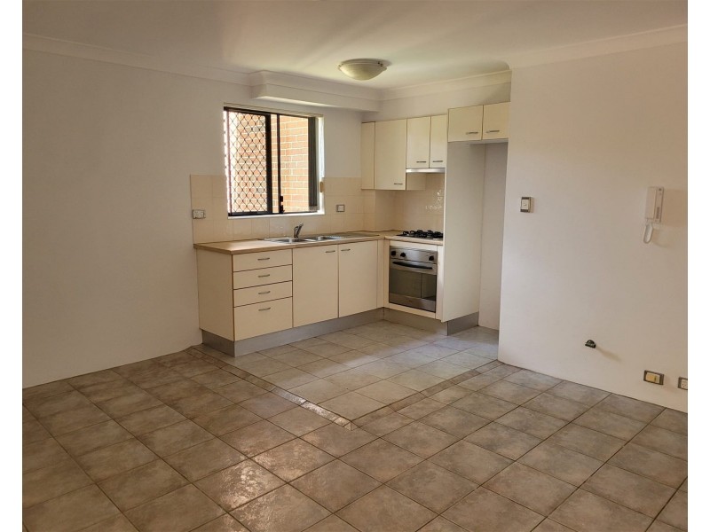 Unit 5 /44-46  Jacobs Street, Bankstown NSW 2200