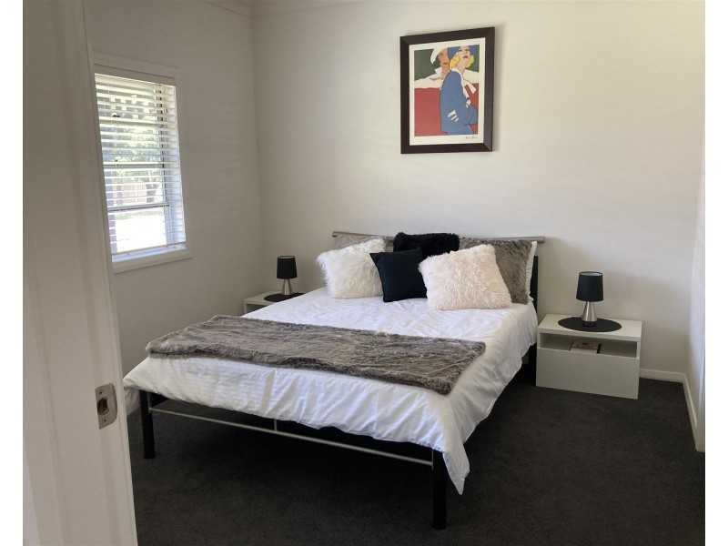 17 Railway St, Cessnock NSW 2325