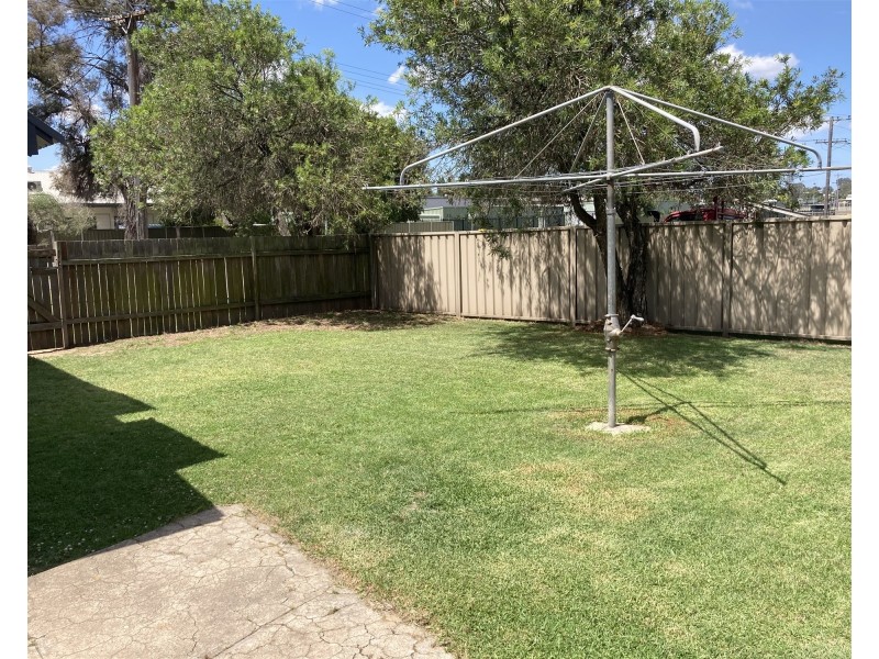 17 Railway St, Cessnock NSW 2325