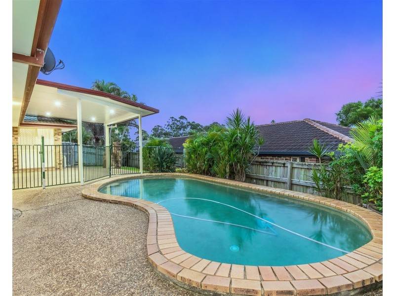 52 Inverness Way, Parkwood QLD 4214