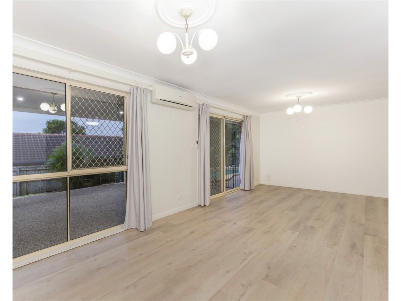 52 Inverness Way, Parkwood QLD 4214