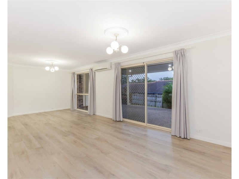 52 Inverness Way, Parkwood QLD 4214