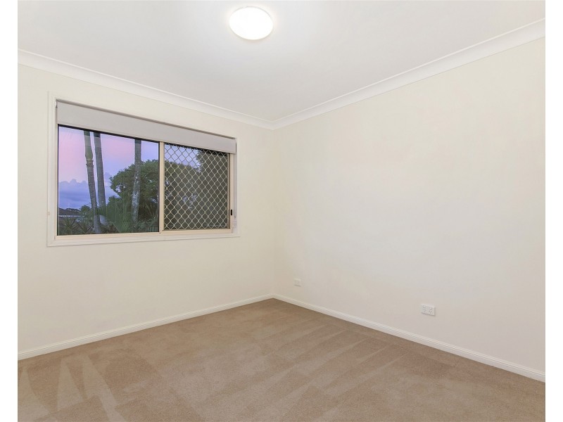 52 Inverness Way, Parkwood QLD 4214