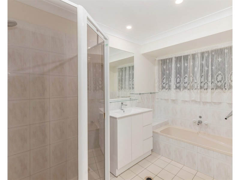 52 Inverness Way, Parkwood QLD 4214