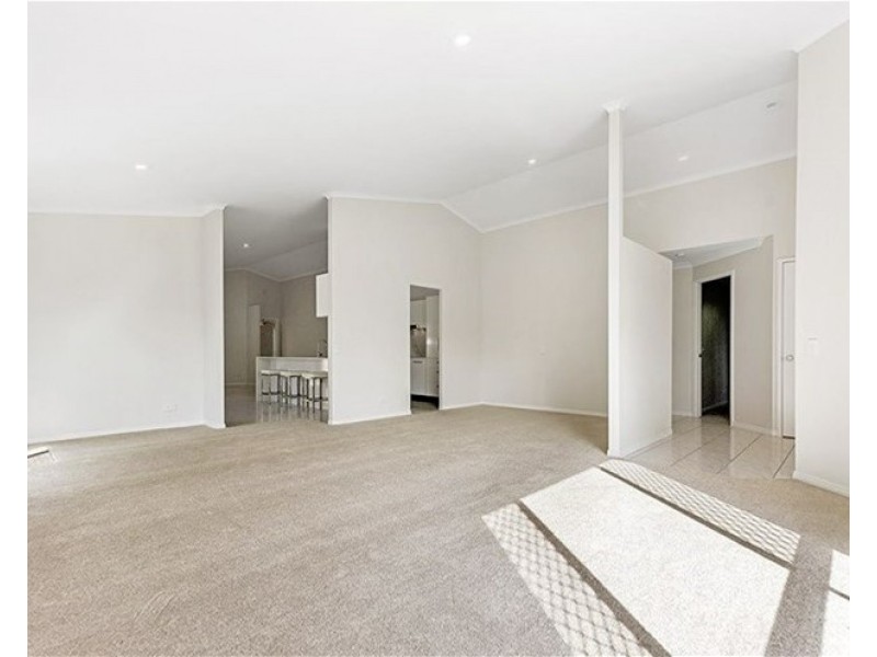 27 Port Jackson Boulevarde Clear Island Waters, Clear Island Waters QLD 4226