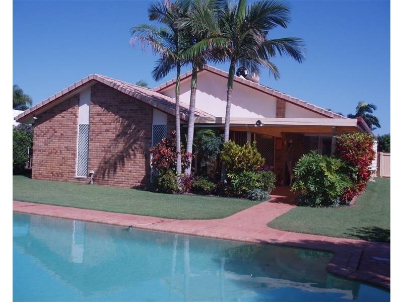 27 Port Jackson Boulevarde Clear Island Waters, Clear Island Waters QLD 4226