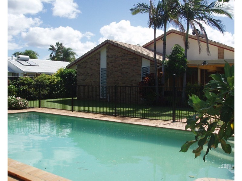 27 Port Jackson Boulevarde Clear Island Waters, Clear Island Waters QLD 4226