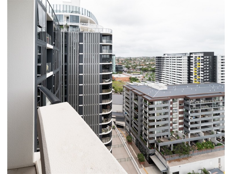 21504/7 Wharf Street, Hamilton QLD 4007