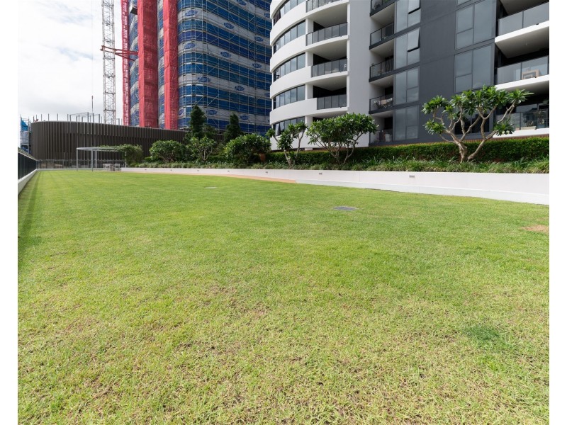 21504/7 Wharf Street, Hamilton QLD 4007