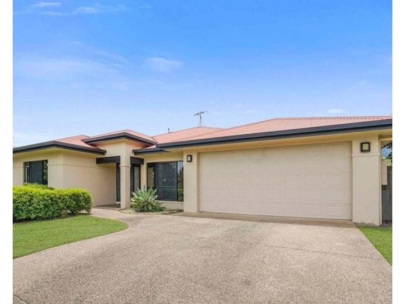 19 Pollock Close, Bentley Park QLD 4869