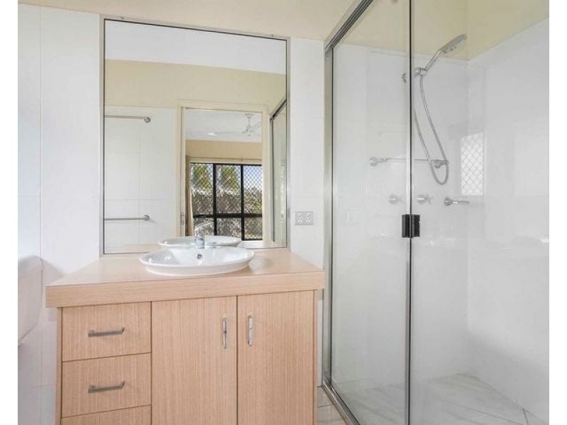 19 Pollock Close, Bentley Park QLD 4869