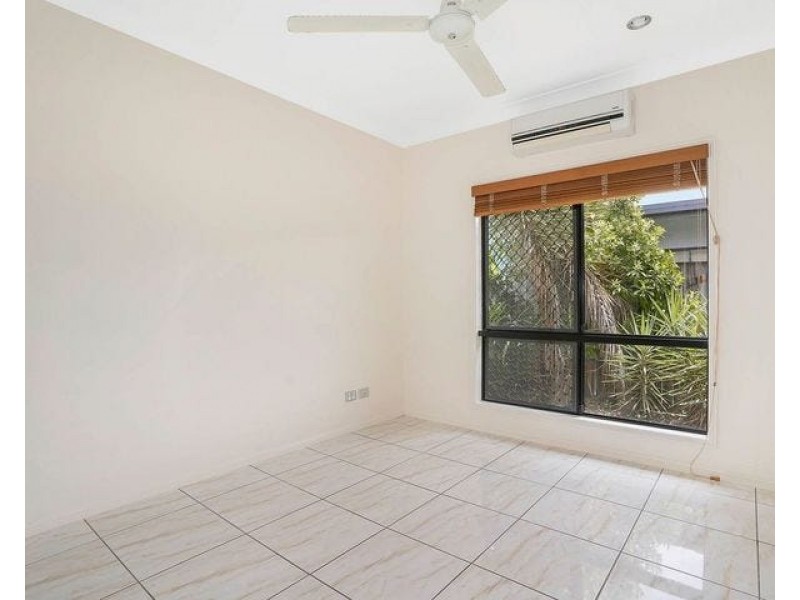 19 Pollock Close, Bentley Park QLD 4869