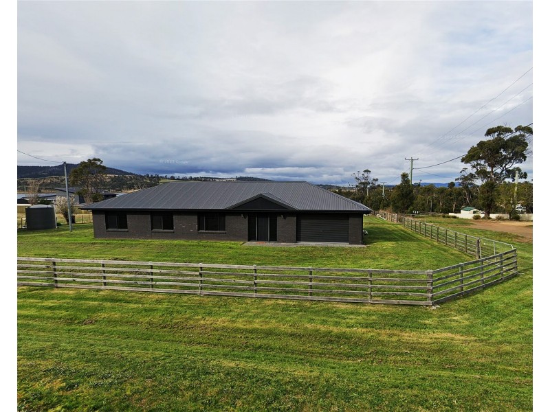 2 Franklin Street, Dunalley TAS 7177