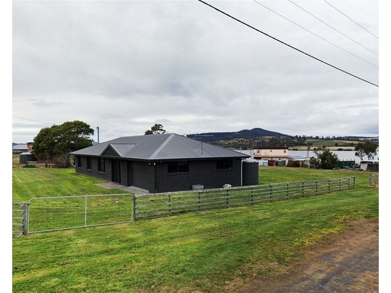 2 Franklin Street, Dunalley TAS 7177