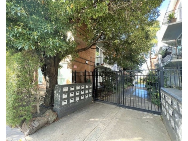 20/25 Robe Street, St Kilda VIC 3182