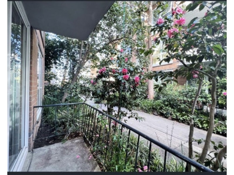 20/25 Robe Street, St Kilda VIC 3182